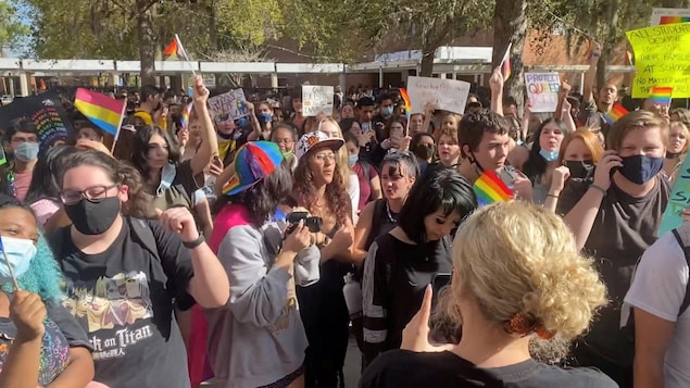 La Floride vote une loi controversée sur l’enseignement des questions LGBT+ à l’école