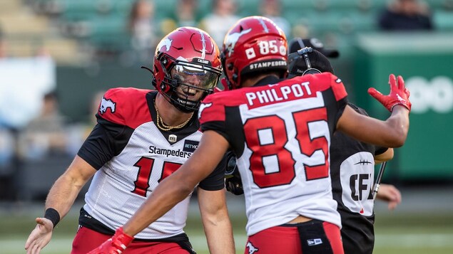 Les Stampeders sont sans pitié et écrasent les Elks