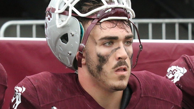 Un joueur des Gee-Gees d’Ottawa meurt peu après un match