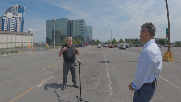 François Bourque en entrevue avec Bruno Savard