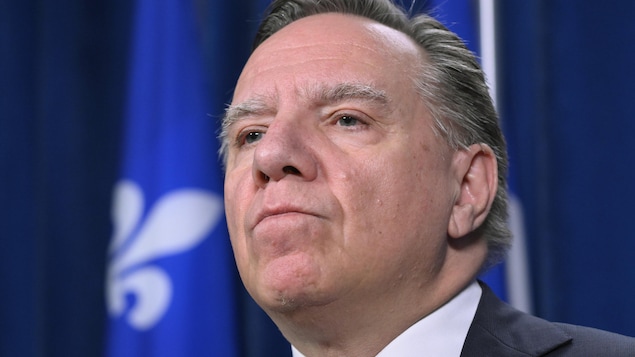 Troisième lien : Legault a demandé à ses députés de ne pas exprimer leur désaccord