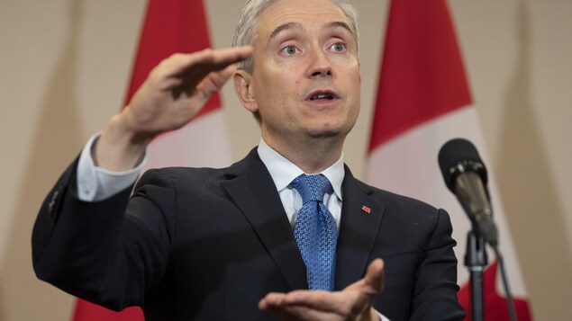 Usine de Stellantis : Ottawa demande à l’Ontario de « payer sa juste part »