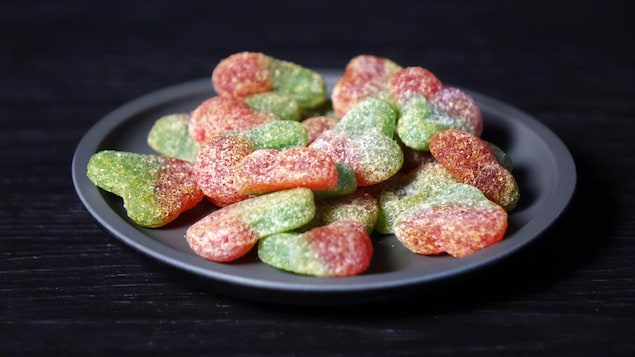 Des friandises contenant du THC obtenues par le biais d'un site de vente illégal au Canada.