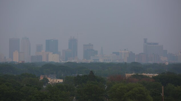 De la fumée provenant d’incendies dégrade la qualité de l’air sur le sud du Manitoba