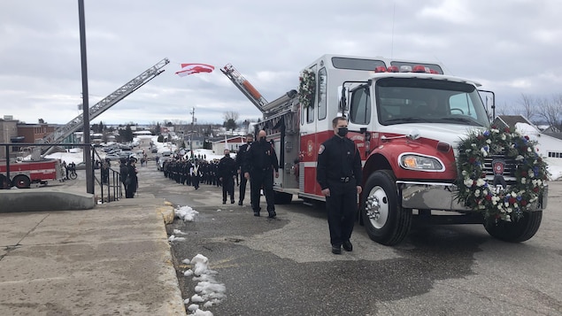 Dernier hommage au pompier Dominic Jean à Normandin