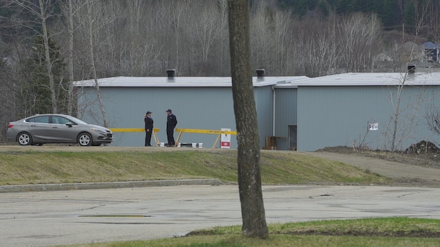 Un Centre opérationnel de traitement des contrevenants a été construit près de l'aréna de Clermont. Un Centre opérationnel de traitement des contrevenants a été construit près de l'aréna de Clermont.