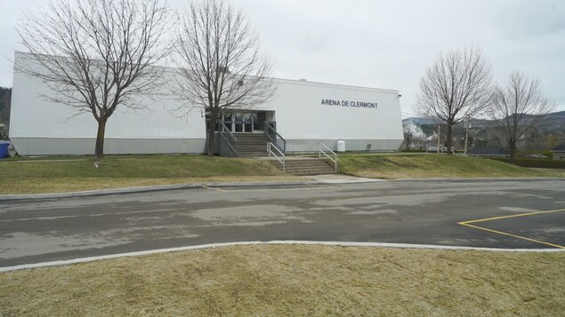 L'aréna de Clermont. L'aréna de Clermont.