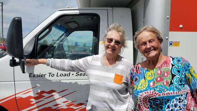 Faute de voitures de location, deux sœurs font leur voyage à T.-N.-L. en U-Haul