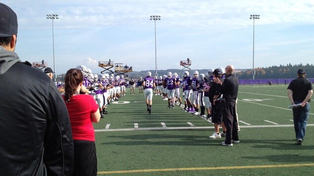 Les Gaiters arrivent sur le terrain. Les Gaiters arrivent sur le terrain.