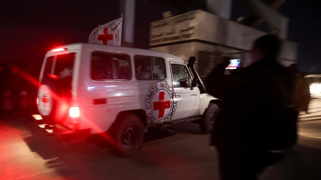 Red cross ambulance .