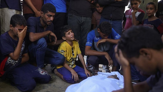 Gaza : 20 morts et des dizaines de disparus dans l’effondrement d’un immeuble