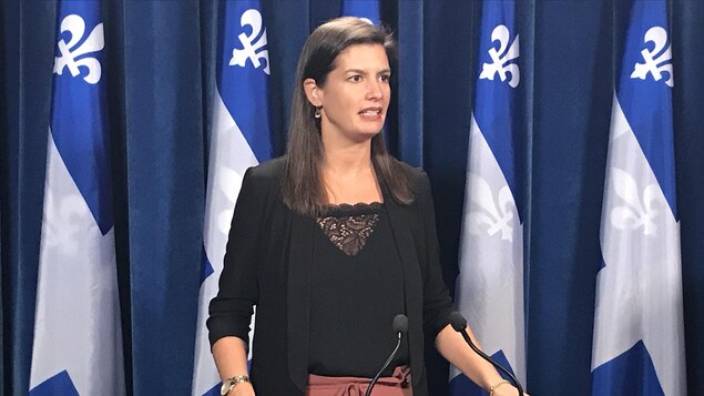 La ministre à la Tribune de la presse. La ministre à la Tribune de la presse.