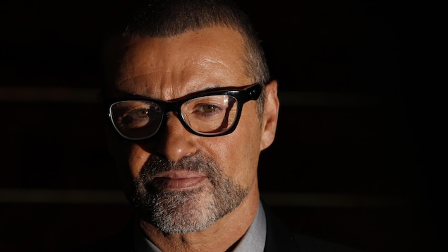 Le chanteur George Michael s'est éteint dans sa résidence d'Oxford, en Angleterre, le jour de Noël. Il était âgé de 53 ans.