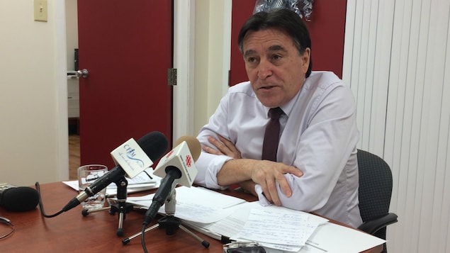 Germain Chevarie, député des Îles-de-la-Madeleine Germain Chevarie, député des Îles-de-la-Madeleine