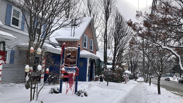 Omicron bouleverse l’industrie touristique estrienne à l’approche des Fêtes