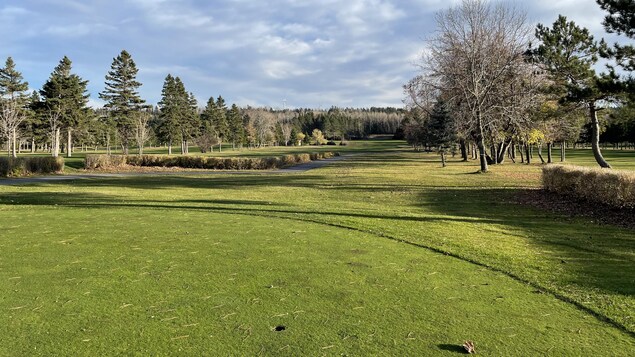 De nouveaux visages pour dénouer l’impasse du projet de camping au Golf Boule Rock