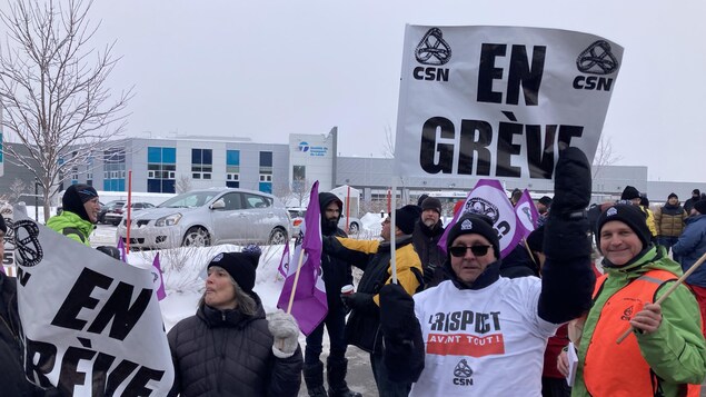 Obreros canadienses en huelga.
