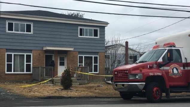 Trois personnes ont péri dans l'incendie de cette résidence le 3 mars à Lower Sackville.