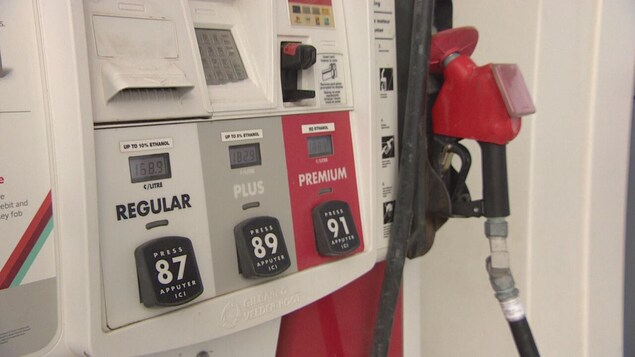 Le prix de l’essence baisse enfin à Québec