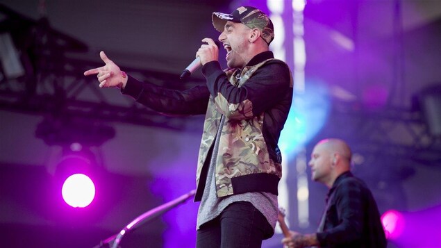 Le chanteur Jacob Hoggard du groupe Hedley. Le chanteur Jacob Hoggard du groupe Hedley.