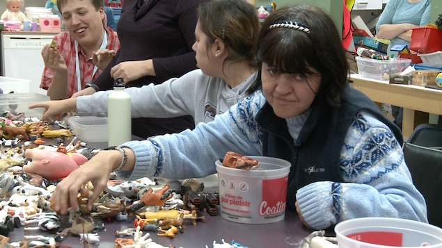 Une quarantaine de personnes bénéficient du plateau de travail Histoire de jouets, à Boisbriand.