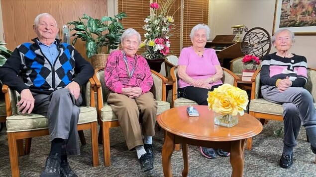 Sol Fink, from left, Sally Singer, Ruth Zimmer and Anne Novak at the Shaftesbury Park Retirement Residence in Winnipeg. 