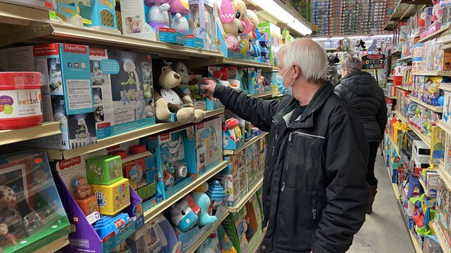 Un dernier blitz de magasinage de cadeaux avant les Fêtes à Amos