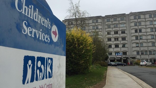 Enseigne de l'hôpital pour enfants IWK