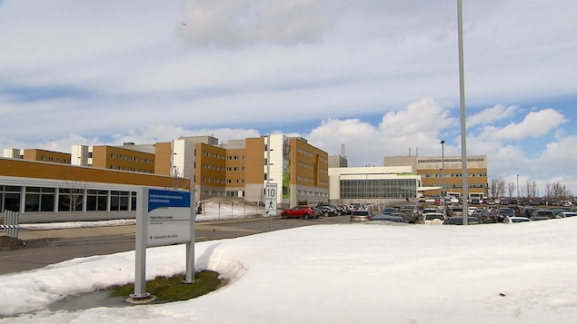 Vue d'ensemble de l'hôpital Pierre-Le Gardeur de Terrebonne