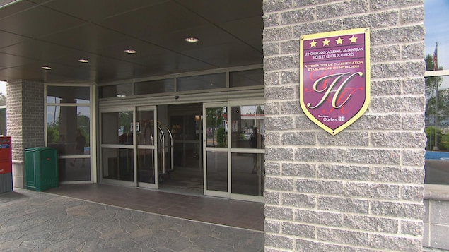 Les hôtels touchés par les annulations de tournois de hockey