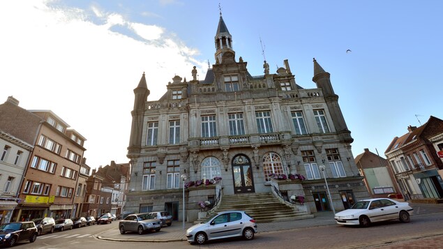 Hôtel de ville d'Hénon-Beaumont Hôtel de ville d'Hénon-Beaumont