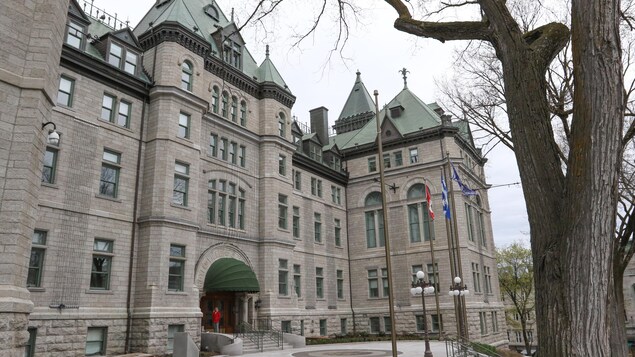 L'Hôtel de ville de Québec.