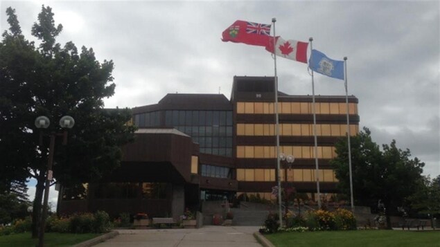 L'Hôtel de Ville de Sault-Sainte-Marie. L'Hôtel de Ville de Sault-Sainte-Marie.