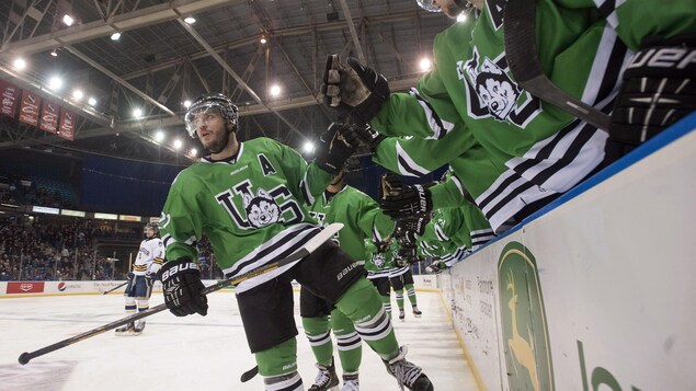 Nouveau fonds d’excellence pour l’équipe masculine de hockey de l’Université de la Sask.