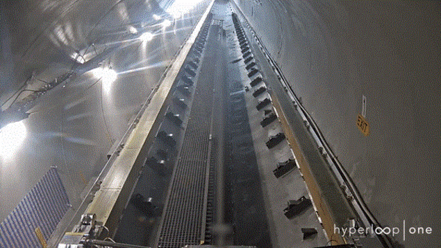 L'Hyperloop One a terminé son premier essai avec succès. L'Hyperloop One a terminé son premier essai avec succès.