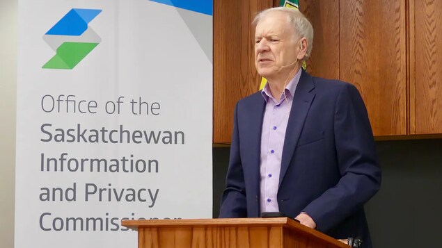 Le commissaire à l'information et à la vie privée de la Saskatchewan, Ron Kruzeniski, en juin 2022.