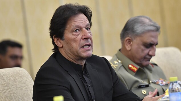 Le premier ministre pakistanais défait par une motion de censure