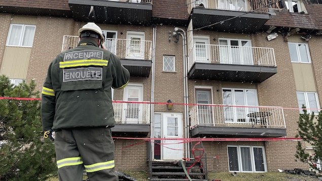 Un immeuble à logements d’Alma endommagé après un incendie