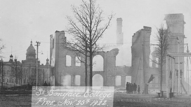 Il y a 100 ans, le Collège de Saint-Boniface était ravagé par les flammes