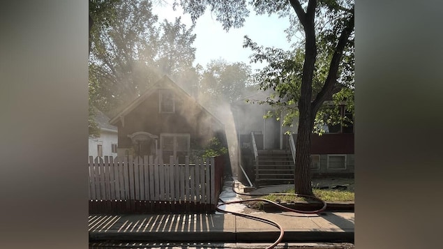 Une personne retrouvée morte après l’incendie d’une maison à Regina