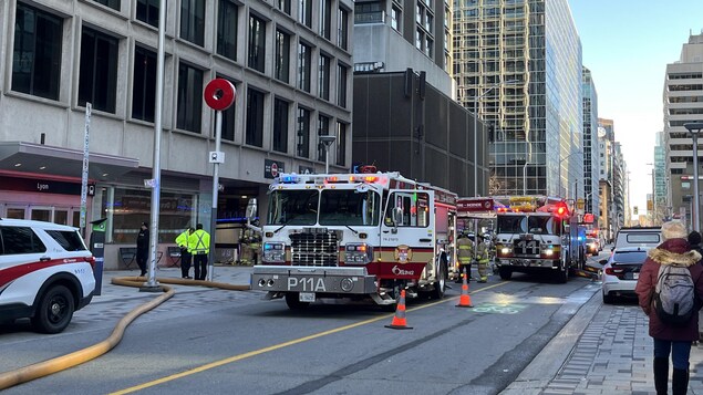 Une partie des rues Queen et Kent fermées à cause d’un incendie