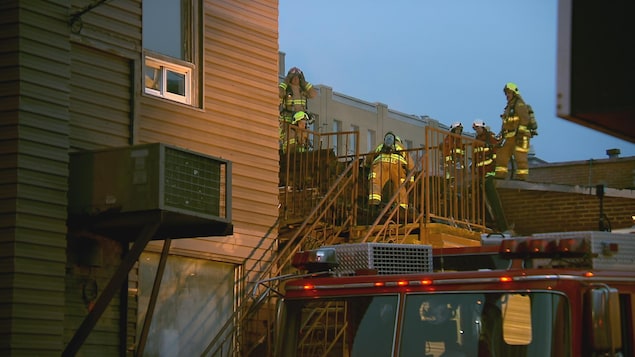 Environ 45 pompiers ont été mobilisés pour maîtriser l'incendie de l'avenue de Vitré