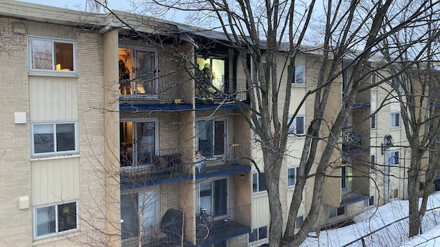 Un incendie force l’évacuation d’un immeuble à logements à Sainte-Foy