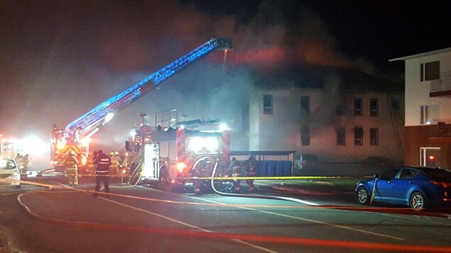 Incendie dans la rue Iberville Est à Rouyn-Noranda Incendie dans la rue Iberville Est à Rouyn-Noranda