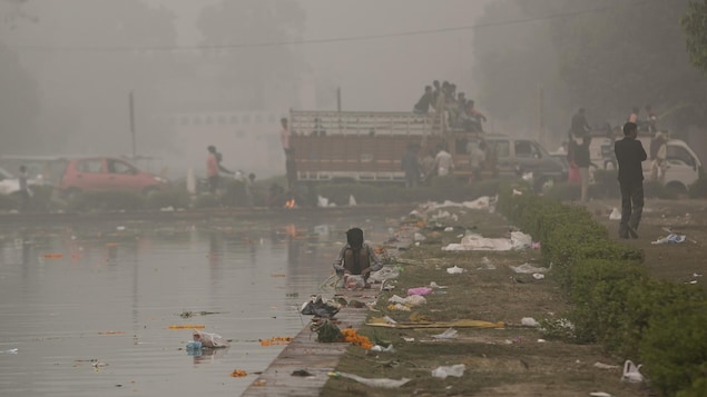 Un enfant de Delhi, en Inde Un enfant de Delhi, en Inde