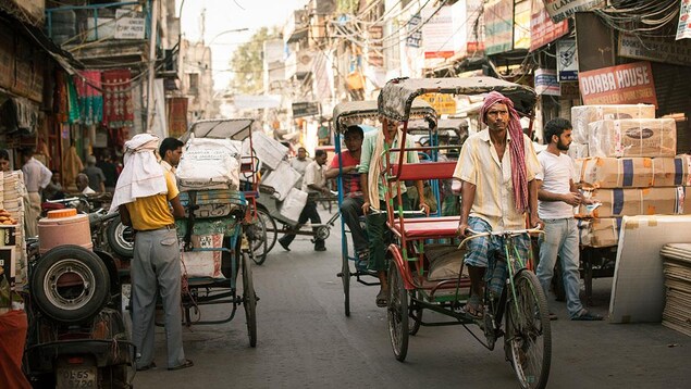 Une rue bondée en Inde.