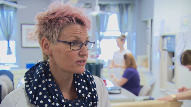 Nancy Drolet est infirmière au centre hospitalier régional de Rimouski. Nancy Drolet est infirmière au centre hospitalier régional de Rimouski.