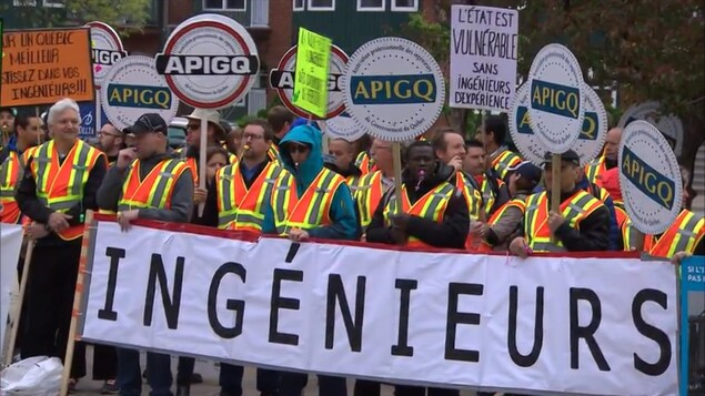 Les ingénieurs du gouvernement sont en grève depuis le 24 mai.