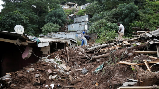 Des inondations en Afrique du Sud font 341 morts