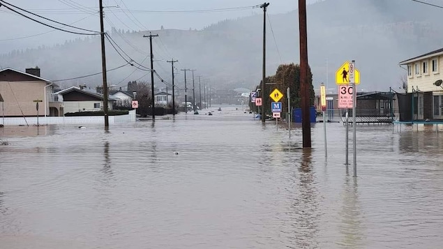 Inondations en C.-B. : Merritt ordonne à tous ses habitants d’évacuer